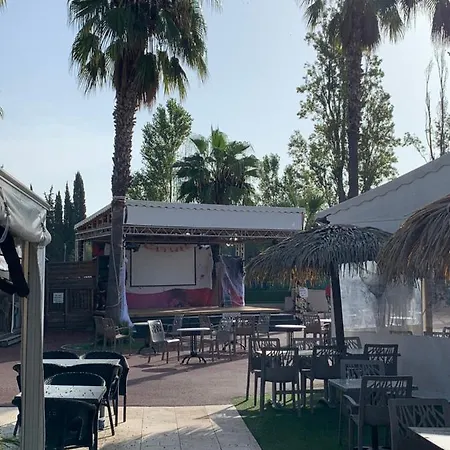 Little John * Fréjus