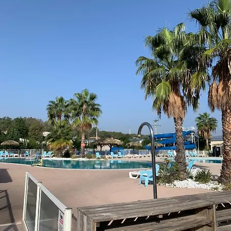 Little John Κάμπινγκ