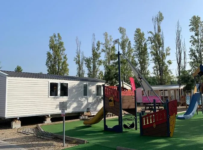 Little John Parque de Campismo *