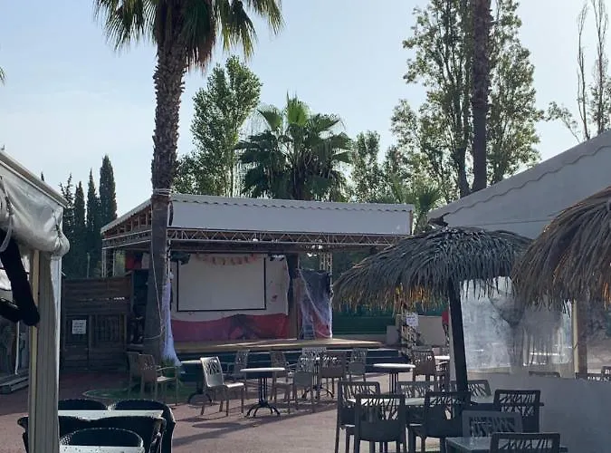 Little John * Fréjus